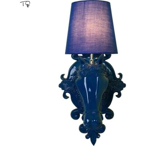 Nordic Modern Resin Retro Vintage Horse Head Led Wall Lamp Blue Bedroom Bedside Aisle Creative Foyer Wall Saconces Light Fixture