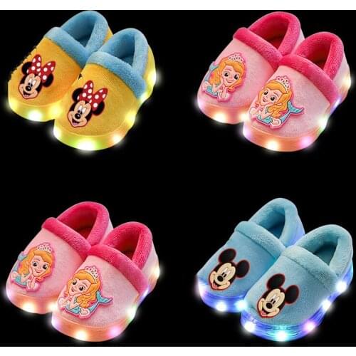 Disney childrens cartoon Minnie Mickey non-slip soft bottom cotton shoes shoes home shoes boys girls light cotton shoesLED