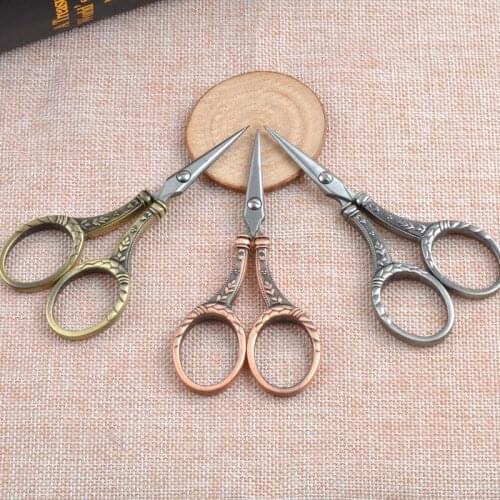 1 PCS Zakka Vintage Titanium Scissor 3 Colors Handmade Cross Stitch Scissors Handicrafts Household 1PC CP0712