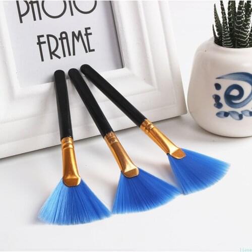 1Pcs Fan-shaped Computer Brush Keyboard Digital Camera Cleaning Brush Is Suitabl For Notebook Computers Keyboard Digital Product