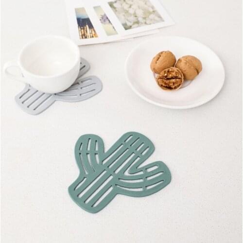 Cactus PVC Eco-friendly Table Placemat modern Style Non-slip placemat Heat Insulation Furniture Decoration mat Coffee Cup Mats