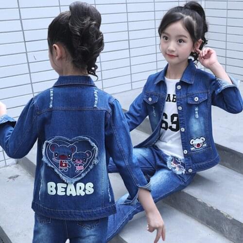 2018 new childrens clothes set version of the girls 'cowboy two sets of spring sports leisure suit tide cartoon love bear