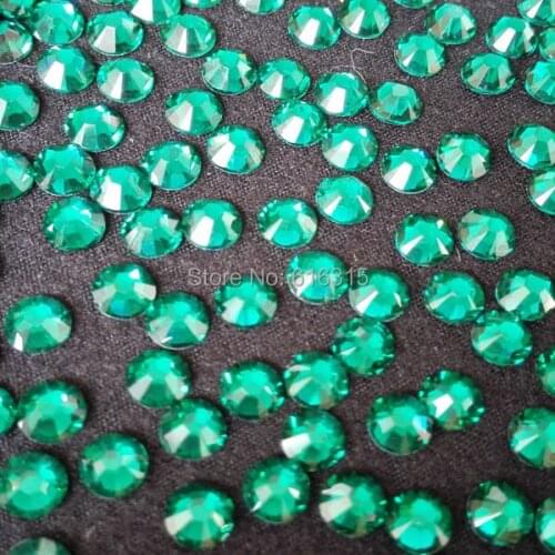 4mm rhinestones of ss16 emerald color 1440 pcs each pack ;hot selling in fress shipping of rhinestones dmc hot-fix
