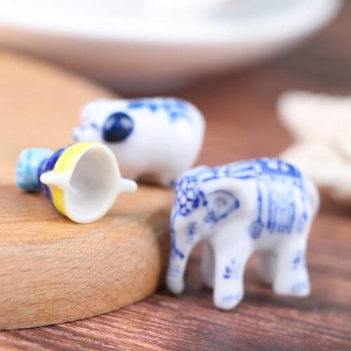 3pcs 1/12 Scale Dollhouse Miniature Accessories Mini Porcelain Wine Cup + Piggy Bank Model Toys Blue/white/yellow