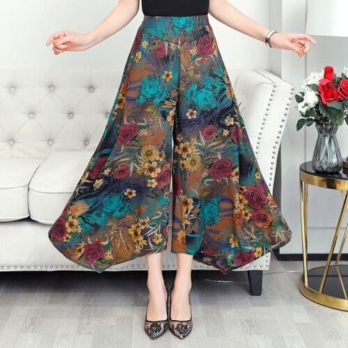 Vee Top Women's Wide Trousers