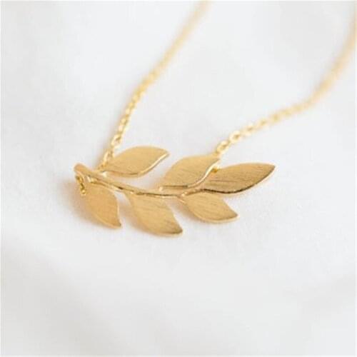 Europe And The United States Sautoir Leaves Women Necklace Pendant Collarbone More Leaves