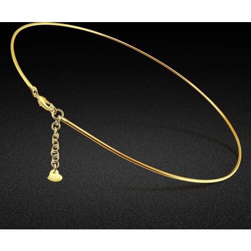 Yasmin Chokers On The Neck