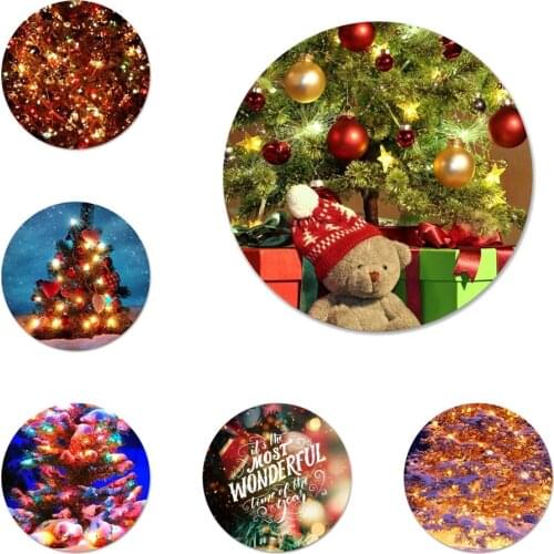 Christmas Holiday Tree Icons Pins Badge Decoration Brooches Metal Badges For Clothes Backpack Decoration 58mm