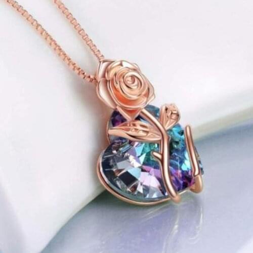Exquisite Romance Heart-Shaped Color Crystal Necklace Fashion Jewelry Heart Necklace for Women Aesthetic Personalized Necklace