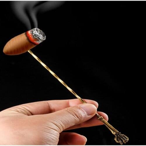 1pcs Ring Cigarette Holder Multifunctional Skeleton Palm Cigarette Drag Ring Cigar Dredge Handheld Portable Anti-scalding Tool