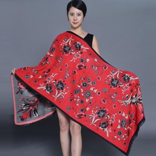 Womens pashmina Luxury brand Winter New Scarf Warm Shawl Thicken Tassels Horse cashmere-like fashion show poncho cape 2020