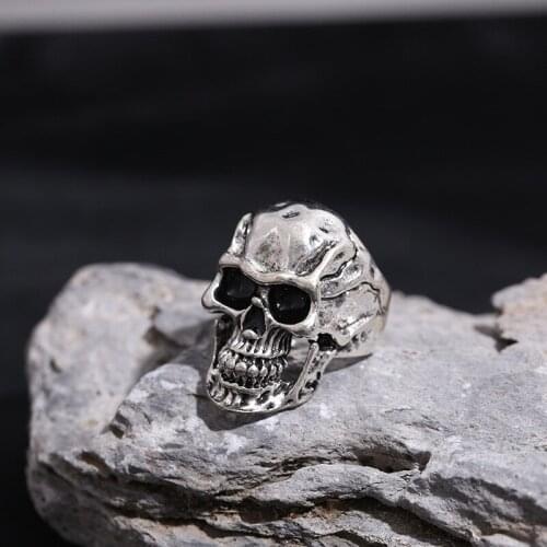 Vintage Silver Color Crack Splitting Skull Rings For Women Men Devil Handmade Punk Retro Rock Locomotives Skulls Jewelry A706