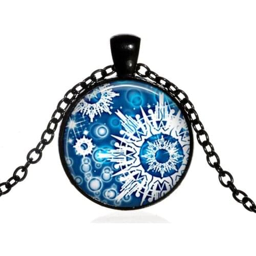 Fashion Snowflake Gear Retro Steampunk Hollow women Necklace Pendant Jewelry Christmas Gift