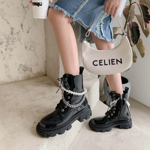 2021 New Fall Winter Boots Women Natural Cow Leather Chunky Heels Platform Martin Ankle Boots Pearls Metal Chain Punk Shoes Lady