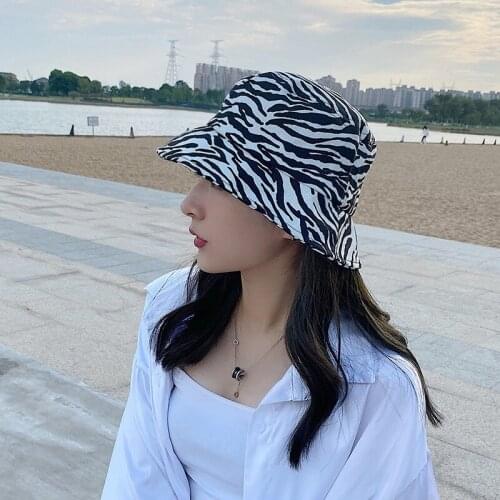 New Fashion Spring Summer Black White Zebra And Cow Print Bucket Hat Panama Fisherman Hat For Women Men bob Hip Hop Cap