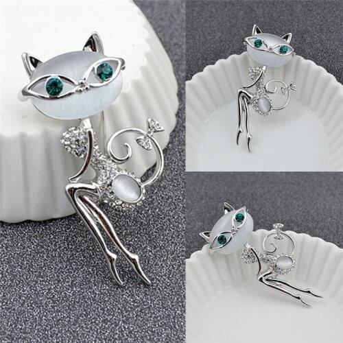 2021 New Fashion Opal and Rhinestone Wear Glasses Cat Brooches Cute and Sexy Cat Pins Wedding Accessories