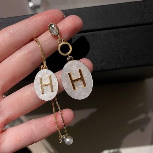 GSOLD Elegant Trendy Letter Shell Rhinestone Asymmetric Long Drop Earring Women Temperament Metal Jewelry Accessories 202105