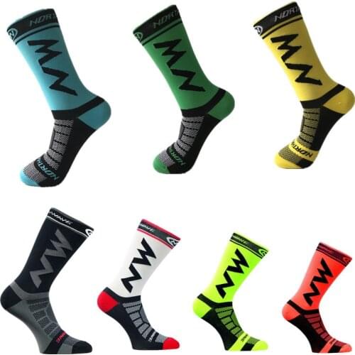 Outdoor Cycling Fast-drying Breathable Sports Socks Men Women Sport Running Flight Travel Compression Socks Hiking Skiing Socks