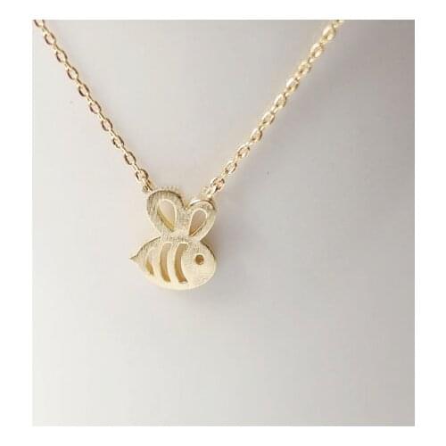 Cute Queen Bumble Honey Bee Necklaces Honeybee Bumblebee Beehive Honeycomb Animal Bird Insect Charm Pendant Women Chain Jewelry