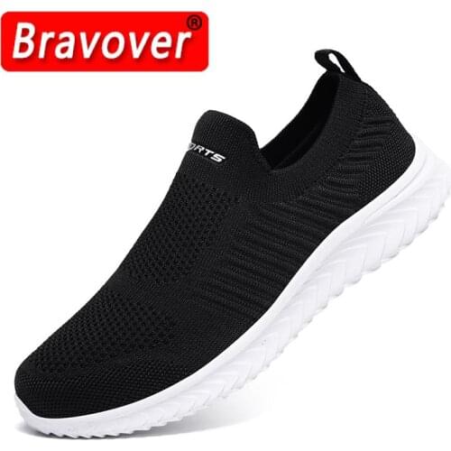 2021 Fashion Men Sneakers New Comfortable Slip On Outdoor Casual Shoes Lightweight Running Walking Flat Sandals