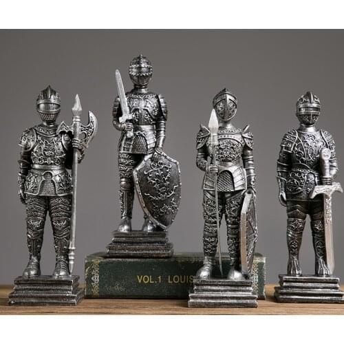 European Resin Roman Soldier Model Statue Vintage Home Office Decoration Wine Cabinet Window Display Sculptures Modern Art Decor