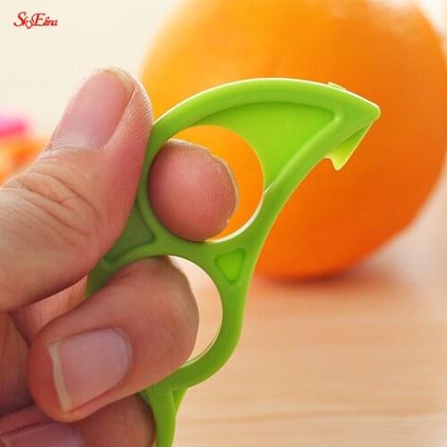Hot Sale Creative Fruit Knife Lemons Peeler Knife Finger Type Open Orange Peel Stripping Device Kitchen Gadgets 7zCF074