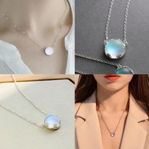 Fashion Aesthetic Moonstone Necklace Round Blue Gradient Pendant Gift For Women Sweet Clavicle Simple Necklace Jewelry and D2H8