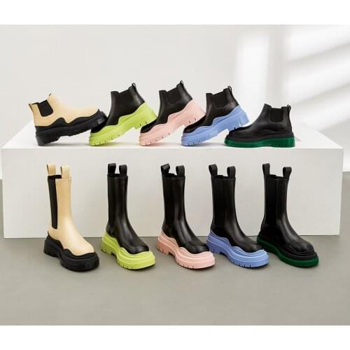 Luxury Chelsea Boots Women Platform Shoes Female Motocycle Boots Chunky Winter Shoes Platform Modern Mid-Calf Women Boots Short