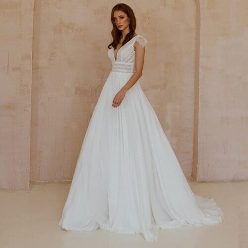 A-Line Sleeveless Lace Chiffon Plus Size Wedding Dresses for Bride Elegant V-Neck Sweep Train Bridal Gowns Custom Made