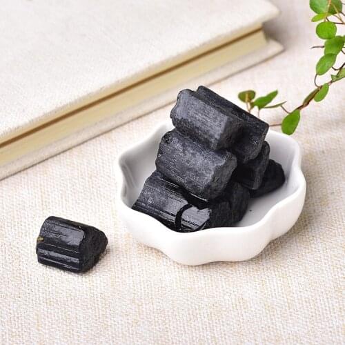 1pc Natural black tourmaline Stone Energy stone Raw Crystals Reiki mineral Home Decoration Rock Mineral Specimen Christmas Gift