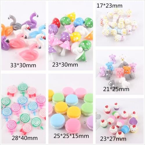 5pcs/lot resin cabochons accessories resin cake resin animals with hook