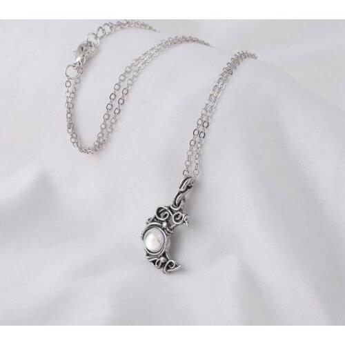 Crescent Crystal Moon Pendant Necklace Moonstone Charm Chain Necklaces for Women Female Party Wedding Necklace Boho Jewelry