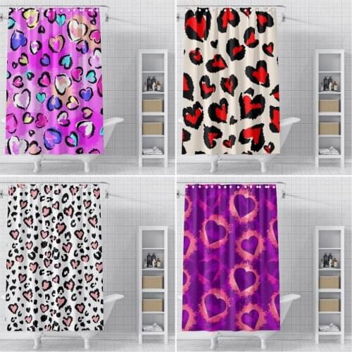 Love Heart Printed Shower Curtain Waterproof Bathroom Shower Curtain With Hooks Polyester Fabric Bath Shower Curtain Decor