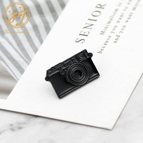 New Personality Brooch Zinc Alloy Pin Black Camera Photography Lovers Brooch Zccessories Men And Women Best Gift Jewelry