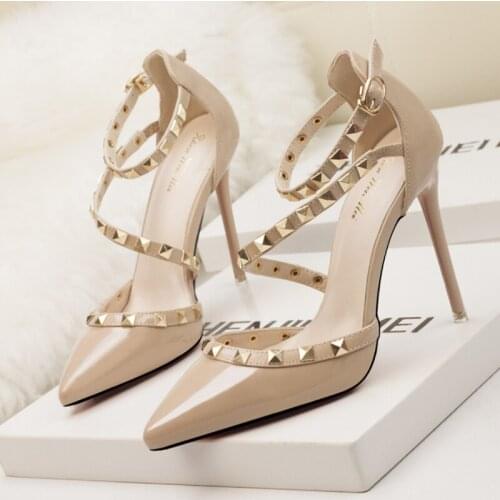 DDYZHY Pumps new women shoes summer sandals fashion women pumps rivet patent leather women high heels shoes party office shoes