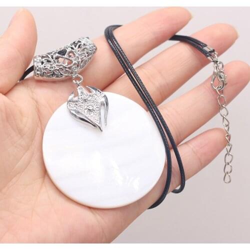 Hot Selling Natural White Shell Alloy Pendant Necklace Round DIY Retro Trend Necklace Sweater Chain Accessories Making