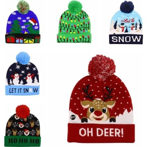 Outdoor Leisure Warmth Knit Beanie Hats For Men Women Autumn Winter Cute Luminous Christmas Elk Cold Cap Unisex Skull Bone Z50