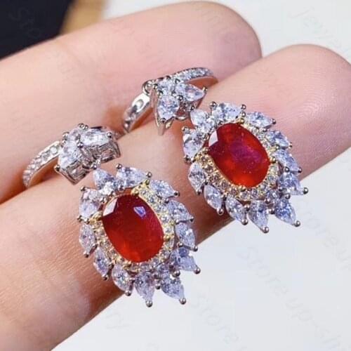 New Ruby Stud Earrings 925 Silver Lady Stud Earrings Simple, Fresh and Cute