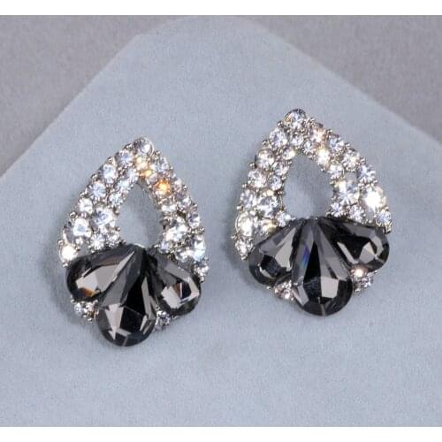 2019 New Trendy Elegant Wedding Jewelry Design Water Drop Crystal Rhinestone Earrings Luxury Stud Earrings For Women Gift WX069