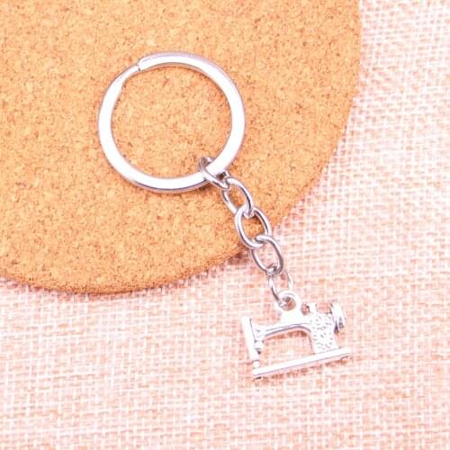 Hot Sale vintage treadle sewing machine Keychain for Lovers Alloy Fashion Trinket Ring For Car Key Chain The New Year gift