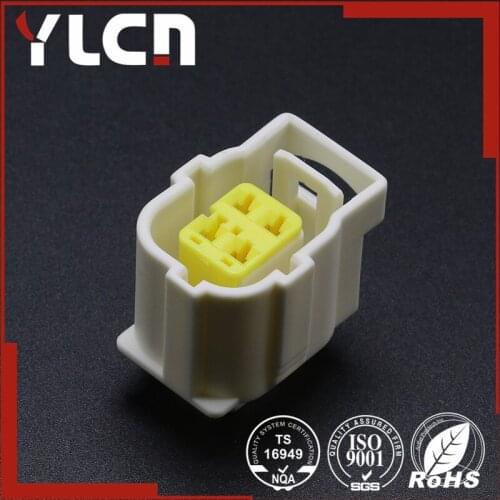 Tyco/Amp 4 Way Female Waterproof OE Wire Auto Connector with Terminals and Seals