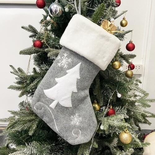 Christmas Stockings Eco-friendly Attractive Plush Decorative Xmas Tree Stocking Comfortable to Touch Fireplace Gift Bag Decor