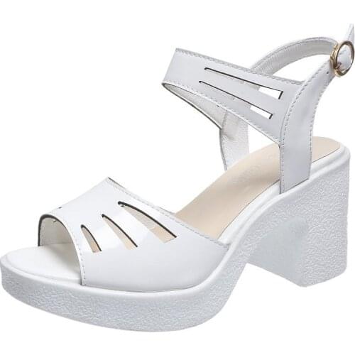 New Design Luxury Womens Square Heel Sandals Peep Toe Hollow Chunky Gladiator Sandalias Patent Leather Summer Shoes Size 34