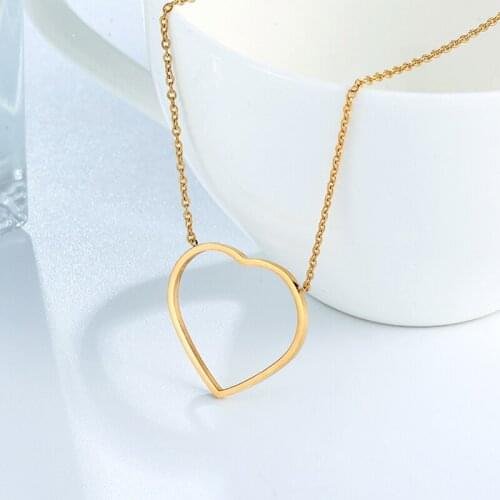 European and American punk metal wind sexy hollow stainless steel heart-shaped necklace pendant long summer new chain fashion