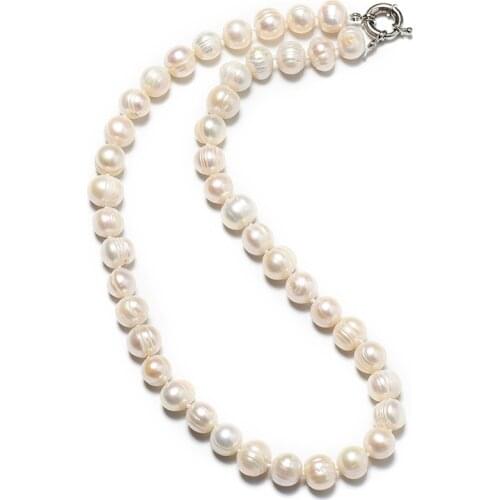 9-10 mm Natural pearl Necklace with Pearl of the same size Oval and light Yellow color pearl