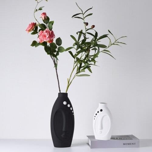 Nordic Minimalist Black And White Facing Ceramic Vase Decoration Model Room Living Room Creative Home Decoration Decoration Vase