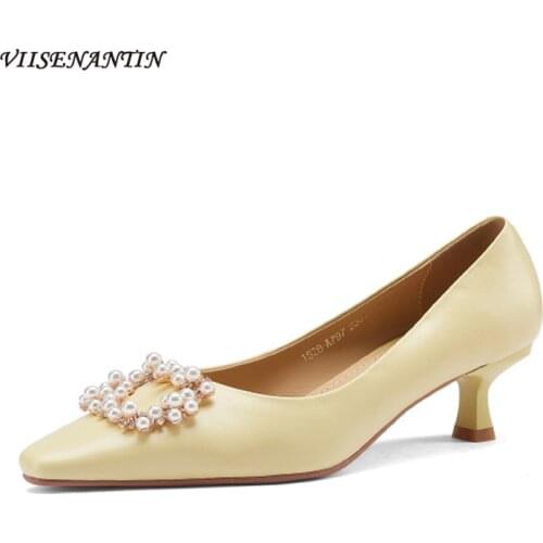2021 spring new Korean style small heel shoes women elegant pearl square buckle pointed mid-heel womens shoes stiletto