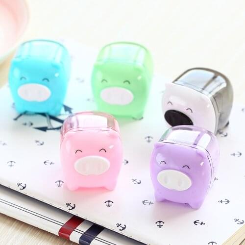 Deli 0557 small cartoon pig pencil sharpener pencil machine pencil sharpener single hole pen plane