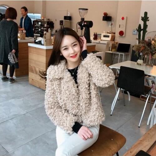 Women New 2021 Autumn Winter Lamb Wool Faux Fur Coat Female Warm Soft Short Jacket Overcoat Ladies Casual Shaggy Outerwear C137