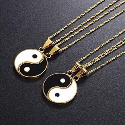 2Pcs/set of Stainless Steel Yin and Yang Pendant Necklace Puzzle Personality Trend Necklace Birthday Couple Gift Jewelry